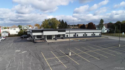 /international/us/220-s-maple-street-manistique-mi-110080327184/