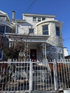 /international/us/624-madison-ave-paterson-city-nj-110105501543/