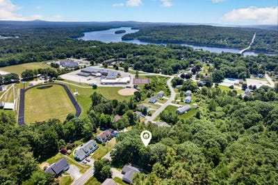 /international/us/40-forest-hill-bucksport-me-110109272306/