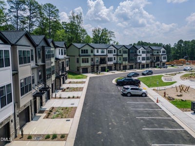 /international/us/1151-booth-park-boulevard-chapel-hill-nc-110120087340/