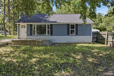/international/us/701-w-glendale-street-salem-mo-110108985605/