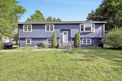 /international/us/28-michael-road-simsbury-ct-110101482738/?lang=id