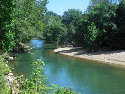 /international/us/12493-dodson-branch-hwy-gainesboro-tn-110086532584/