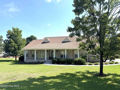 /international/us/130-presnell-court-carthage-nc-110108252727/