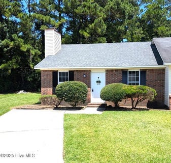/international/us/111-glenside-court-midway-park-nc-110101344381/