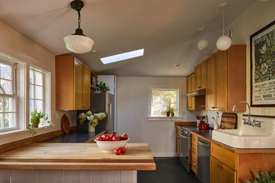/international/us/25-summer-street-portland-me-110110175393/