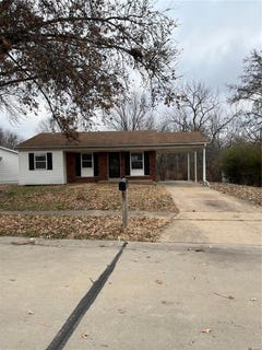 /international/us/7412-foxmont-drive-hazelwood-mo-110096585877/