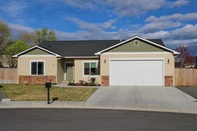 /international/us/3711-valinda-way-klamath-falls-or-110106717997/