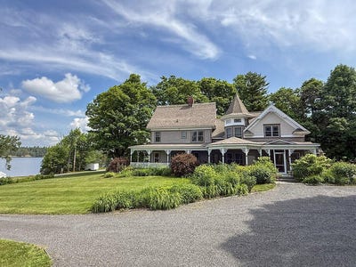 /international/us/1582-state-route-30-tupper-lake-ny-110086095903/?lang=en