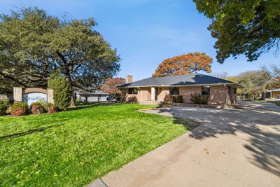 /international/us/7790-main-street-frisco-tx-110108258477/