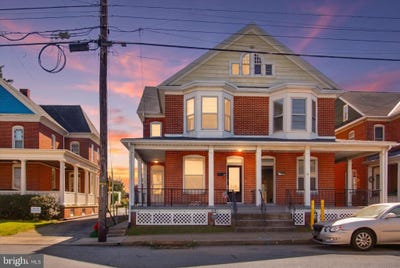 /international/us/282-third-street-hanover-pa-110120687776/