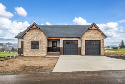 /international/us/2271-chukar-drive-clarkston-wa-110104552227/
