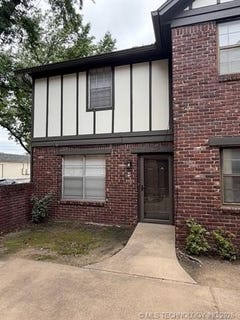 /international/us/2409-e-59th-court-tulsa-ok-110108467318/