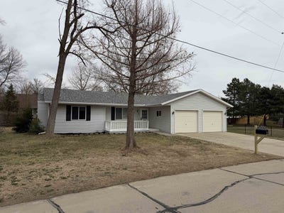 /international/us/6-sandy-point-drive-columbus-ne-110106852191/