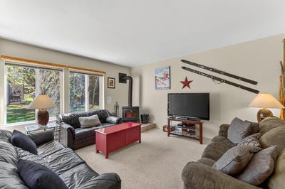 /international/us/1607-davis-avenue-mccall-id-110107776759/