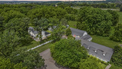 /international/us/540-north-street-green-lake-wi-110101062535/