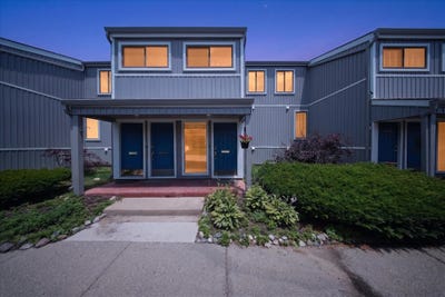 /international/us/9579-harbour-cove-court-ypsilanti-mi-110108884195/