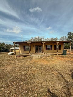 /international/us/1007-private-road-2002-giddings-tx-110105925980/