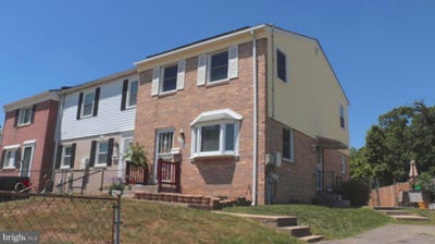 /international/us/1701-rollins-place-capitol-heights-md-110107872981/