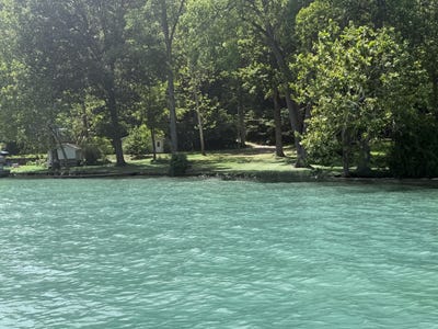 /international/us/65341-north-drive-cassopolis-mi-110109184069/