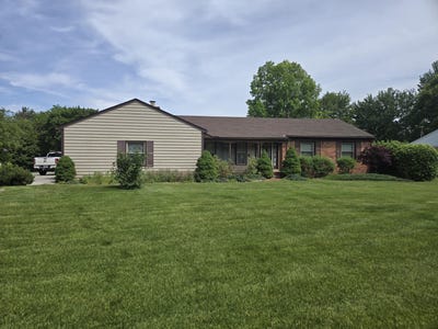 /international/us/5827-pine-view-drive-ypsilanti-mi-110108339056/
