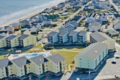 /international/us/918-n-new-river-drive-surf-city-nc-110105854176/