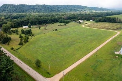 /international/us/8-46-acres-coon-rock-road-arena-wi-110107227534/