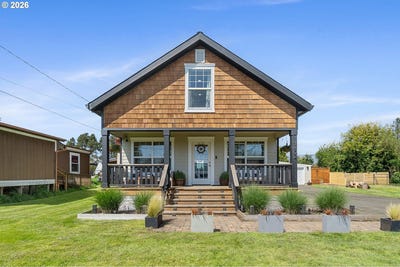 /international/us/3802-maple-ln-tillamook-or-110107727624/