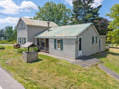 /international/us/5530-state-highway-30a-charleston-ny-110100756769/