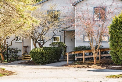 /international/us/25-main-street-rockland-me-110107775898/