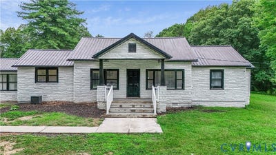 /international/us/3331-s-constitution-dillwyn-va-110104949771/