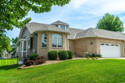 /international/us/3022-highpointe-curve-roseville-mn-110108716440/