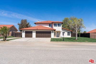 /international/us/17590-el-cajon-dr-hesperia-ca-110107631800/