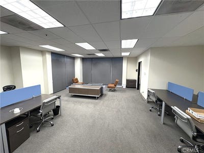 /international/us/125-n-sunset-city-of-industry-ca-110105273388/