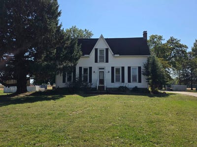 /international/us/12140-billett-lane-lawrenceville-il-110120450731/