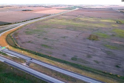 /international/us/16th-ave-mcpherson-ks-110108032370/