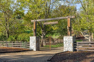 /international/us/2651-long-canyon-road-santa-ynez-ca-110103759066/