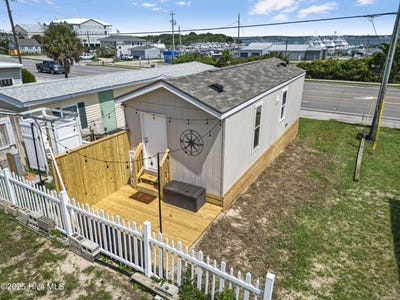 /international/us/514-e-ft-macon-road-atlantic-beach-nc-110100412829/