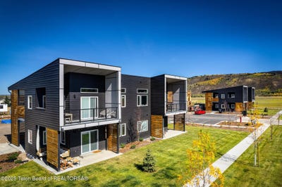 /international/us/138-larkspur-avenue-victor-id-110099000380/