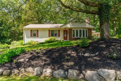 /international/us/55-atherton-road-east-greenwich-ri-110100332740/