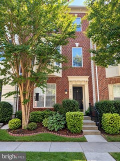 /international/us/4877-cavallo-way-woodbridge-va-110120683475/