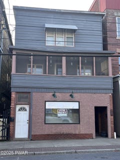 /international/us/427-main-street-street-forest-city-pa-110099177874/