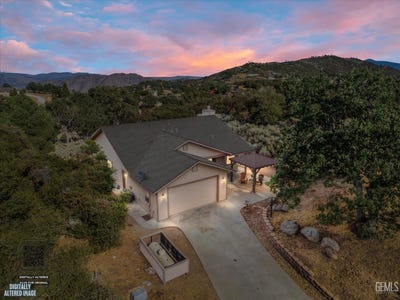 /international/us/24650-sandpiper-court-tehachapi-ca-110109809169/