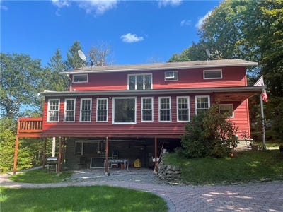 /international/us/1657-miller-drive-walton-ny-110102221315/