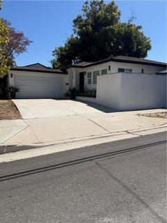 /international/us/25003-andreo-lomita-ca-110119348584/