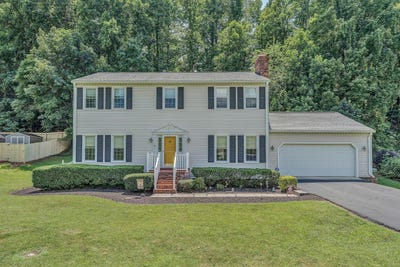 /international/us/112-upland-dr-salem-va-110100820308/