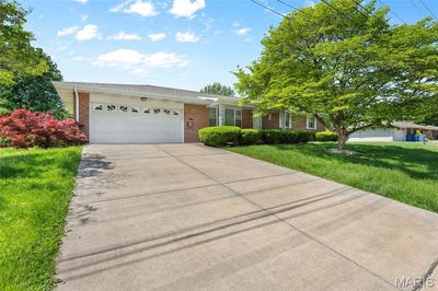 /international/us/1302-waverly-drive-collinsville-il-110107748666/