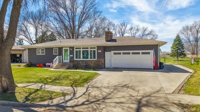 /international/us/1869-eisenhower-circle-aberdeen-sd-110107388345/