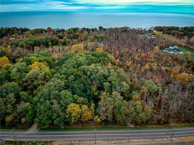 /international/us/1840-lake-rd-webster-ny-110103125453/