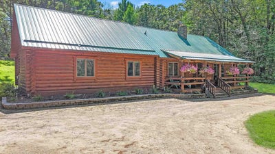/international/us/n2517-arrow-road-warrens-wi-110101023602/